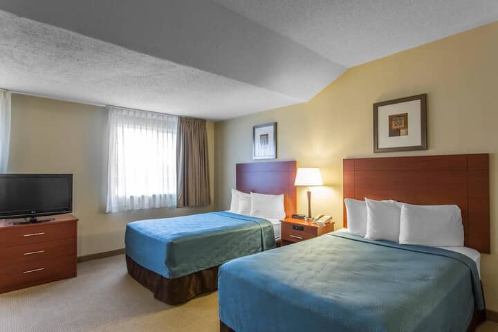 Room 18 of 48