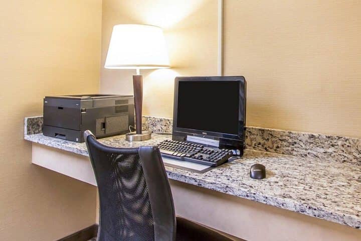 Business Center 46 of 48