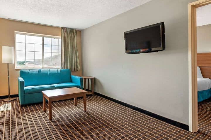 Room 23 of 57