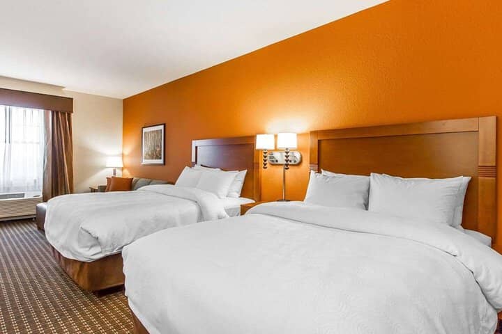 Room 20 of 39