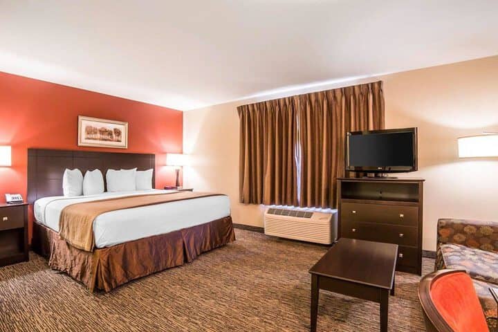 Room 14 of 37
