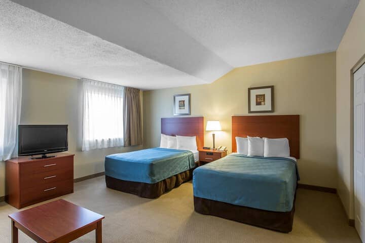 Room 16 of 48