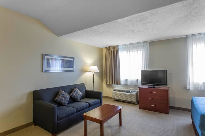 Room 15 of 48